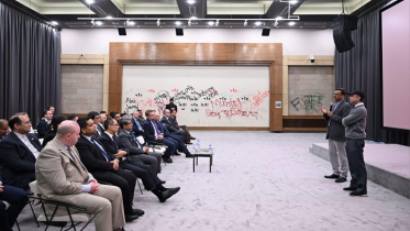 জুলাই গণ-অভ্যুত্থান স্মৃতি জাদুঘর পরিদর্শনে কূটনীতিকেরা জুলাই গণ-অভ্যুত্থান স্মৃতি জাদুঘর পরিদর্শনে কূটনীতিকেরা