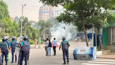 জুলাই সনদ স্বাক্ষর  অনুষ্ঠানে  সংঘর্ষের ঘটনায় ৫ মামলা