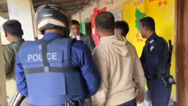 কলাপাড়ায় জাল ভোট এবং গোপন কক্ষে ছবি তোলার দায়ে আটক ৩