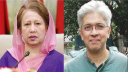 খালেদা জিয়ার হাতে গুলশানের বাড়ির কাগজ তুলে দিলেন গণপূর্ত উপদেষ্টা