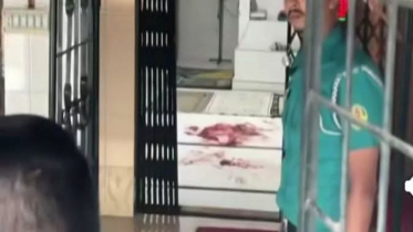 খুলনায় মসজিদে নামাজরত ২ মুসল্লিকে গুলি, অবস্থা আশঙ্কাজনক খুলনায় মসজিদে নামাজরত ২ মুসল্লিকে গুলি, অবস্থা আশঙ্কাজনক