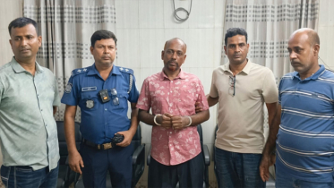 হাতকড়াসহ পালানোর ৮ ঘন্টা পর আওয়ামী লীগ নেতা গ্রেপ্তার হাতকড়াসহ পালানোর ৮ ঘন্টা পর আওয়ামী লীগ নেতা গ্রেপ্তার