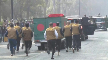 জিয়া উদ্যানের পথে খালেদা জিয়ার মরদেহ