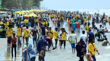 অমৌসুমে পর্যটকদের পদচারণায় মুখর সাগর কন্যা কুয়াকাটা