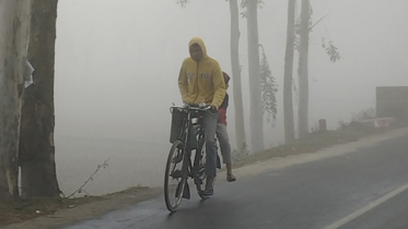 শীতে কাহিল কুড়িগ্রামের মানুষ, ব্যাহত জীবনযাত্রা