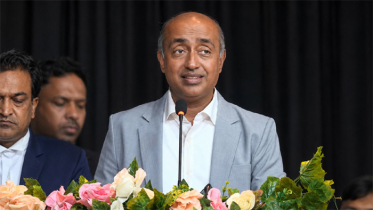 সাবেক রাষ্ট্রপতির বিরুদ্ধে ওঠা অভিযোগ যাচাই-বাছাই হচ্ছে: আইনমন্ত্রী সাবেক রাষ্ট্রপতির বিরুদ্ধে ওঠা অভিযোগ যাচাই-বাছাই হচ্ছে: আইনমন্ত্রী