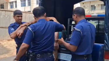 ছেলেসহ ৩ জনকে কুপিয়ে ছাদ থেকে লাফ, কনস্টেবলের মৃত্যু