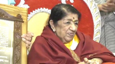 করোনার পাশাপাশি নিউমোনিয়ায় আক্রান্ত লতা মঙ্গেশকর