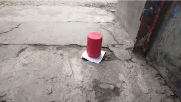 আ’লীগ নেতার বাড়ির সামনে বোমা সদৃশ্যবস্তু ও চিরকুট উদ্ধার