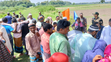সীমান্তে মানবতা: ভারতীয় বৃদ্ধার মরদেহ দেখতে পেল বাংলাদেশি স্বজনরা