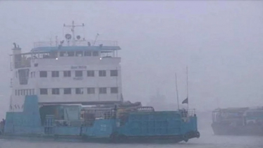 ৭ ঘণ্টা পর পাটুরিয়া-দৌলতদিয়া রুটে ফেরি চলাচল শুরু ৭ ঘণ্টা পর পাটুরিয়া-দৌলতদিয়া রুটে ফেরি চলাচল শুরু