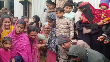 গলায় কলা আটকে দুই বছরের শিশুর মর্মান্তিক মৃত্যু গলায় কলা আটকে দুই বছরের শিশুর মর্মান্তিক মৃত্যু