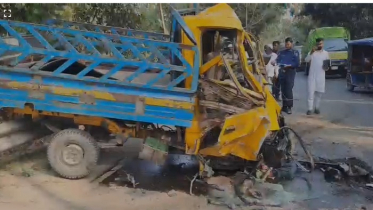 মানিকগঞ্জে ড্রামট্রাক ও পিকআপ মুখোমুখি সংঘ‌র্ষে নিহত ১