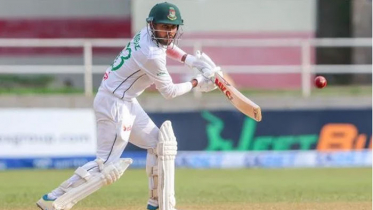 সাদমানের পর মিরাজের সেঞ্চুরি, ২১৭ রানের লিডে বাংলাদেশ