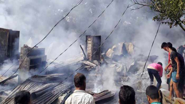 মিরসরাইয়ে ৯টি বসতঘর আগুনে পুড়ে ছাই