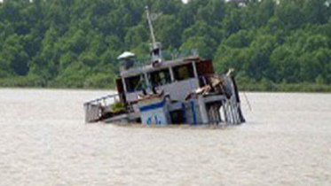 পশুর নদে কার্গো জাহাজ ডুবি, ১০ নাবিক উদ্ধার