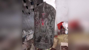 নওগাঁয় ৫০ কোটি টাকা মূল্যের কষ্টি পাথরের মূর্তি উদ্ধার