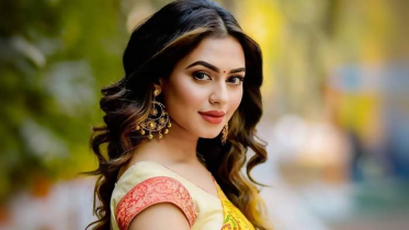 সিঙ্গেলদের জন্য আমি আছি: নুসরাত ফারিয়া