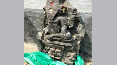 নওগাঁয় কষ্টিপাথরের মূর্তি উদ্ধার, আটক ৩