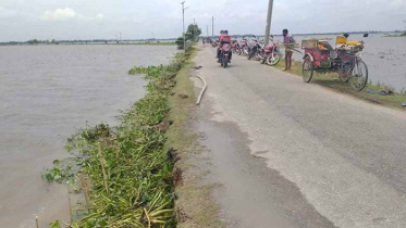 নওগাঁয় হাঁসাইগাড়ী বিলে দর্শনার্থীদের প্রবেশ নিষেধ