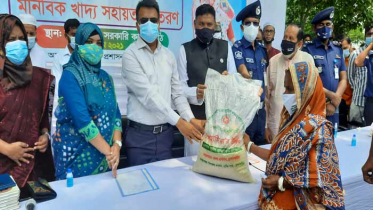 নাসিরনগরে দুস্থদের মাঝে প্রধানমন্ত্রীর উপহার সামগ্রী বিতরণ