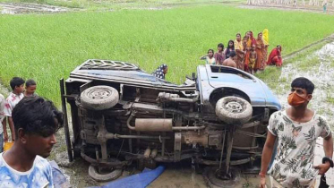 গুরুদাসপুরে পিকআপ ভ্যান উল্টে ৫ জন নিহত