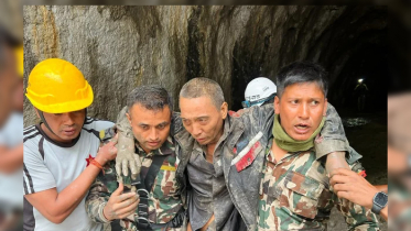 ১০ দিন পর নেপালের সুড়ঙ্গ থেকে চীনা নাগরিক জীবিত উদ্ধার ১০ দিন পর নেপালের সুড়ঙ্গ থেকে চীনা নাগরিক জীবিত উদ্ধার