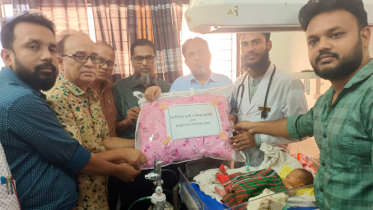চিরকুট লিখে হাসপাতালে ফেলে যাওয়া নবজাতকের পাশে বিএনপির সহায়তা সেল
