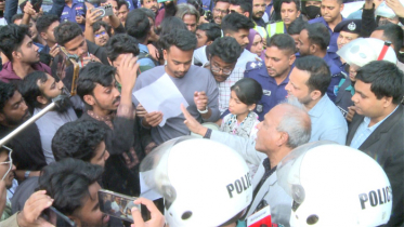 নারায়ণগঞ্জে স্বরাষ্ট্র উপদেষ্টাকে ঘেরাও, ৭ দফা দাবি জুলাই বিপ্লবীদের