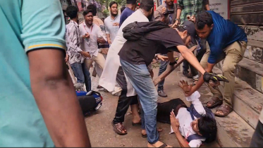 নারায়ণগঞ্জে ছাত্রদল-ছাত্রশিবির সংঘর্ষ, আহত ২০ নারায়ণগঞ্জে ছাত্রদল-ছাত্রশিবির সংঘর্ষ, আহত ২০