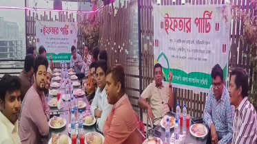 ঢাকাস্থ নওগাঁ জেলা সাংবাদিক সমিতির ইফতার মাহফিল অনুষ্ঠিত ঢাকাস্থ নওগাঁ জেলা সাংবাদিক সমিতির ইফতার মাহফিল অনুষ্ঠিত