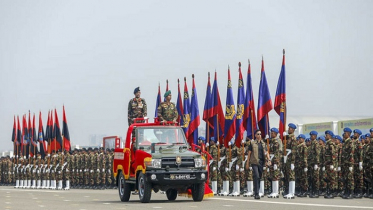 স্বাধীনতা দিবসে প্যারেড গ্রাউন্ডে মনোমুগ্ধকর কুচকাওয়াজ স্বাধীনতা দিবসে প্যারেড গ্রাউন্ডে মনোমুগ্ধকর কুচকাওয়াজ