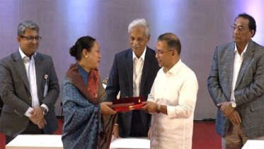 একুশে পদক প্রদান করলেন প্রধানমন্ত্রী তারেক রহমান