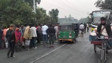 ট্রাকের ধাক্কায় মোটরসাইকেল আরোহী বাবা-মেয়ে নিহত