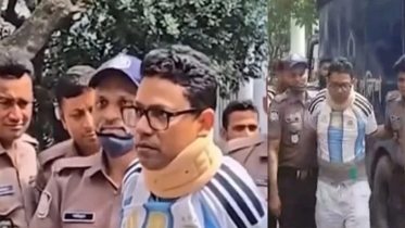 আর্জেন্টিনার জার্সি পরে আদালতে পলক, ভিডিও ভাইরাল আর্জেন্টিনার জার্সি পরে আদালতে পলক, ভিডিও ভাইরাল