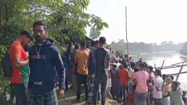 ঘর থেকে স্বামী-স্ত্রীর মরদেহ উদ্ধার, এলাকায় চাঞ্চল্যের সৃষ্টি ঘর থেকে স্বামী-স্ত্রীর মরদেহ উদ্ধার, এলাকায় চাঞ্চল্যের সৃষ্টি