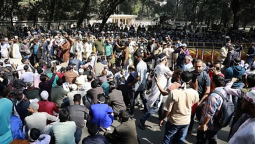 নবম পে স্কেলের দাবিতে আন্দোলন, পুলিশের জলকামান-সাউন্ড গ্রেনেড