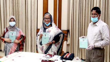 ‘রেণু থেকে বঙ্গমাতা’ বইয়ের মোড়ক উন্মোচন প্রধানমন্ত্রীর
