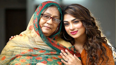 মা হারালেন চিত্রনায়িকা পপি মা হারালেন চিত্রনায়িকা পপি