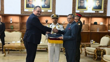 রাষ্ট্রপতির কাছে যুক্তরাষ্ট্রের নতুন রাষ্ট্রদূতের পরিচয়পত্র পেশ