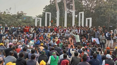 লাগাতার অবস্থান কর্মসূচি পালনের ডাক প্রাথমিকের শিক্ষকদের