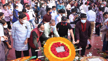 ভাষা শহীদদের প্রতি রেড ক্রিসেন্ট সোসাইটির শ্রদ্ধা