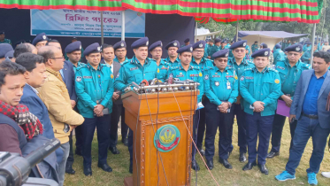 ভোটকেন্দ্রে কোন ব্যাগ-টিফিন ক্যারিয়ার নেয়া যাবেনা: আরএমপি কমিশনার