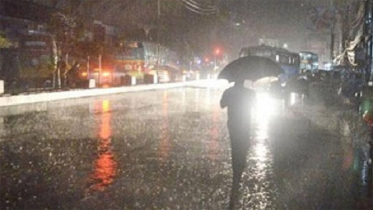 রাজধানীতে এক পশলা স্বস্তির বৃষ্টি