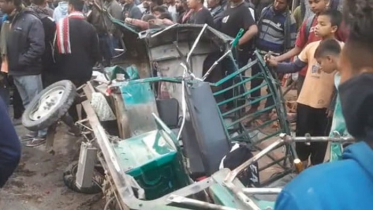 রাজশাহীতে বাস চাপায় বিশ্ববিদ্যালয় শিক্ষার্থীসহ নিহত ৩ রাজশাহীতে বাস চাপায় বিশ্ববিদ্যালয় শিক্ষার্থীসহ নিহত ৩