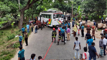 রাজশাহীতে দুই বাসের সংঘর্ষে নিহত ১, আহত ১২