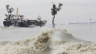 ধেয়ে আসছে রেমাল, ১৬ জেলায় ১২ ফুট জলোচ্ছ্বাসের শঙ্কা