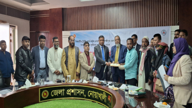 সড়ক দুর্ঘটনায় ক্ষতিগ্রস্ত ৪১ পরিবার পেল দেড় কোটি টাকার অনুদান