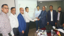গ্রুপ বীমা দাবির চেক হস্তান্তর করল রূপালী লাইফ ইন্স্যুরেন্স
