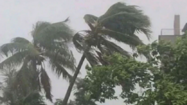 দুপুরের মধ্যে ১৪ অঞ্চলে ঝড়ো হাওয়ার সতর্কবার্তা